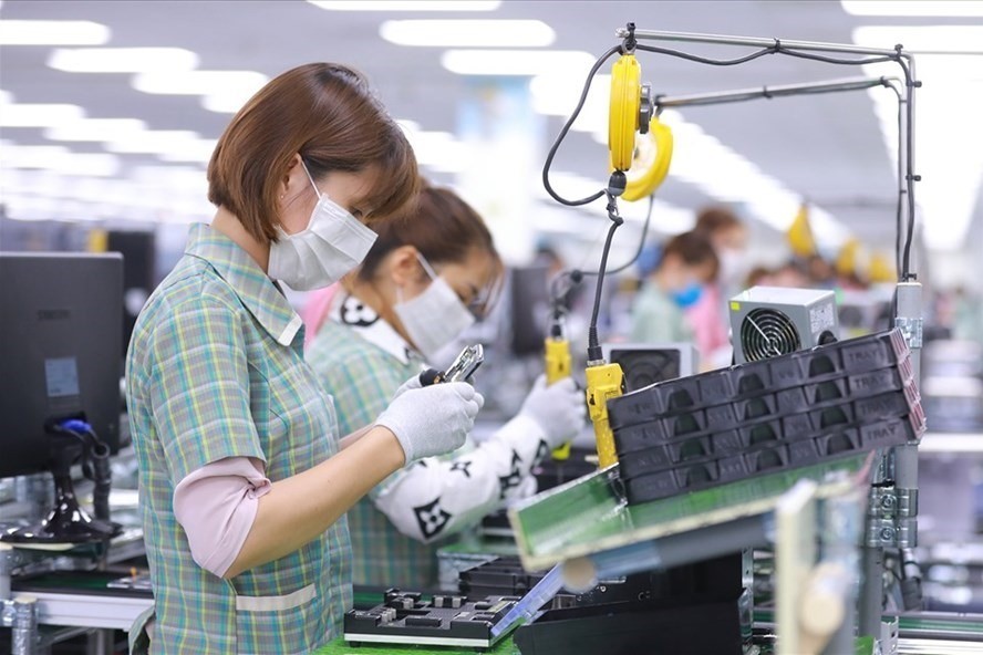 Người lao động làm thêm tối đa bao nhiêu tiếng?